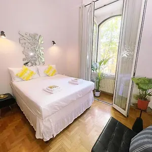 City Center Apartment